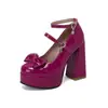 Fivela de cinto nova sapatos de camada única em couro envernizado laço doce boca rasa Mary Jane sapatos femininos plataforma d'água salto alto grosso sapatos de palco