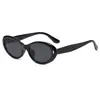 Gafas de Sol Estilo Mori Marco Blanco Leche para Mujer Montura Redonda Lisa Ojo de Gato Moda Gafas de Sol Protectoras Solares de Gama Alta