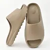 Nuevas Chanclas de Segunda Generación para Parejas de Primavera y Verano, Chanclas para Mujeres y Hombres, Boca de Pez Sierra Dientes de Coco Kanye Yezzy Sandalias Populares