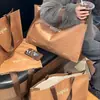 Nueva bolsa tejida tridimensional rosa para tiendas de ropa, bolso de mano para compras, empaque de regalo para ropa de mujer, se puede imprimir con logo