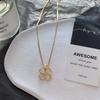 Nuevo collar de acero de titanio de estilo japonés y coreano, superventas, para mujer, estilo ins, personalizado, a la moda, con cadena de clavícula de trébol dorado de 18 quilates galvanizado.