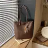Bolsa Retro de Gran Capacidad Estilo Coreano Transfronteriza para Mujer Verano 2026 Nueva Bolso de Hombro Casual Bolso Tote para el Trabajo y el Trayecto