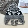 Gorro de Punto Estilo Coreano Fair Isle Retro para Mujer, Cálido Sombrero de Lana con Protección para las Orejas para Otoño e Invierno, Pequeño Gorro Lei Feng Versátil que Muestra la Cara