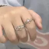 Un par de anillos de amantes tamaño ajustable chica cool y hot ángel y diablo novias pero realmente lindo regalo de cumpleaños