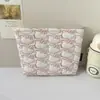 Bolsa de Cosméticos Acolchada de Aspecto de Alta Calidad, Gran Capacidad, Bordada Hello Kitty, Bolso de Mano, Bolsa de Cosméticos Simple de Gran Capacidad