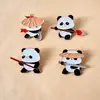 Broche de Panda Kung Fu Chino Dibujo Animado Tendencia Nacional Estilo Antiguo Cultura de Artes Marciales Insignia de Metal Accesorios para Bolsas Regalo de Viaje