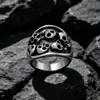 Anillo de titanio para hombre con calavera de vampiro, anillo de moda hipster no convencional, accesorios de moda SA386