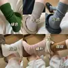 Calcetines de color liso hasta la pantorrilla INS, transpirables y sencillos, estilo universitario para mujer, calcetines versátiles para maternidad, calcetines holgados INS modernos y populares