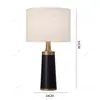 Iluminación artística para sala de estar nórdica lámpara de mesa de noche para dormitorio modelo simple luz de habitación lámpara de mesa de lujo