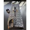 Jeans rasgados con estampado integral de estrellas para hombre, estilo americano, geniales y elegantes, sensación de alta gama, diseño de nicho, pierna recta, ligeramente acampanados