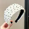 Diadema retro de ala ancha con lunares, adecuada para frentes amplias, para lavarse la cara, uso diario, versátil, ligera y que irradia una vibra lujosa y sofisticada