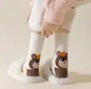 Calcetines holgados nuevos de estilo japonés con dibujos animados para mujer, calcetines de media pantorrilla con animales (oso) para otoño e invierno, calcetines largos de anime con dibujos animados lindos para mujer