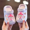 Pantuflas de bebé de EVA, sandalias para niños y niñas, verano antideslizantes, pantuflas de baño para interiores para bebés y niños pequeños, sandalias cerradas para niños.