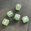 El Juego de Mesa Artesanal más Vendido de Amazon, Personalizado y Creativo, Cubos de Dados de Cristal Cuadrados de 15 mm Tallados con Puntos
