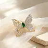 Broche de hebilla antideslumbrante para mujer, sentido de alta gama, nicho de alta gama, pin de ramillete de alta gama, pequeños accesorios de incienso, lindo dibujo animado al por mayor