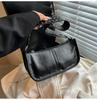 Bolsa Pequena Fashion com Tachas de Ombro Único para Mulheres 2026 Novo Estilo Bolsa Quadrada Pequena Simples Bolsa Transversal Texturizada Tendência