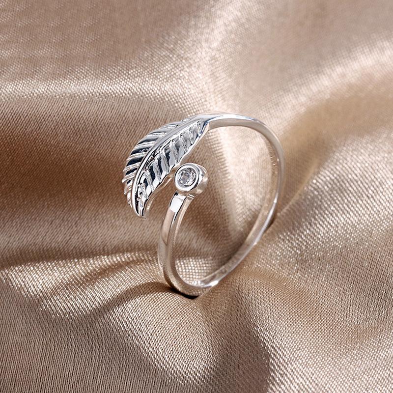 森系叶子戒指女韩版INS甜美可爱简约镶锆石树叶开口指环跨境货