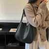 Bolso de mano tipo cesta para verduras con patrón tejido, bolso de hombro de mujer moderno de gran capacidad, nuevo modelo 2026, bolso tipo cubo retro simple
