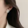 Pendientes Dulces de Flor Recortada para Mujer, Modernos y Versátiles, Pendientes Elegantes y Elegantes, Estilo Ins Lujo Accesible Pendientes Geométricos
