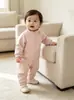 Ropa Coreana para Bebé Otoño Nueva Ropa de Bebé de una Pieza Primavera y Otoño Estilo Occidental Casual Traje de Bebé Junio-Septiembre