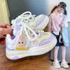 Tênis Feminino 2025 Primavera e Outono Novo Desenho Animado Fofo Solado Macio Super Fofo Tênis Casual para Menina Tênis de Skate Infantil Solado Grosso