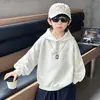 Moletom infantil, novo estilo primavera/outono 2026, blusa com capuz estilo coreano para crianças, pulôver casual para meninos pequenos, look moderno de outono