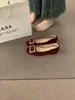 Novos Sapatos de Salto Baixo com Fivela Quadrada Metálica Estilo Francês para Verão-Outono 2026, com Salto Grosso e Bico Quadrado, Versáteis Sapatos Mary Jane Estilo Fada para o Dia a Dia