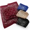 Lenços de cabeça personalizados para atividades de equipe do fabricante original, lenços quadrados de algodão puro com estampas, suporte para design de padrão e produção em massa