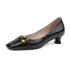 Elegantes zapatos de tacón bajo estilo coreano, modernos y cómodos, zapatos de salón de tacón bajo y punta cuadrada, tacones de aguja de cuero suave negro para ir al trabajo