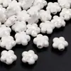 Cuentas de Cerámica Coloridas Flor de Cinco Pétalos Cuentas Sueltas con Agujeros Pulsera DIY Flor Cuentas de Cerámica Collar Accesorios de Joyería Venta al por Mayor