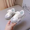 Zapatillas Deportivas para Niños 2026 Otoño Nuevo Modelo Moda Retro para Niños Zapatillas de Entrenamiento Alemanas Malla para Niñas Versátiles Suela Suave Tenis