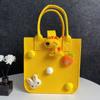 Bolsa de fieltro con forma de muñeca pequeña de dibujos animados, bolsa de compras, bonito regalo para niños, regalo para el banquete de los cien días del bebé, bolso de fieltro