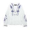 Camisa Feminina Branca Étnica com Decote V Bordada com Contas Outono 2024 Manga Longa Drapeada Casual