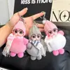Llavero Colgante de Muñeca con Bufanda de Moda Modelo Nuevo de Gama Alta Decoración de Bolsa de Regalo de Cumpleaños de Peluche para Hombres y Mujeres