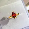 Atacado de Fábrica Popular Anel de Granate de Magnésio e Alumínio Natural Prata S925 Inlaid Pedra Principal 6*8 Venda Quente Europeu e Americano Dropshipping