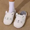 Lindas pantuflas de algodón de peluche con diseño de gato de dibujos animados para uso en casa, cálidas, de suela suave, antideslizantes, de punta cerrada, peludas, personalizables