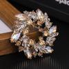 Broche, Gama Alta, Lujo Ligero, Ramillete para Mujer, Insignia, Perla de Cristal, Pin de Alta Gama, Accesorio Doble Propósito para Bufanda, Venta al por Mayor de Fábrica