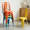 Silla de plástico con respaldo para restaurante comercial, estilo industrial, apilable, diseño de una sola pieza, adecuada para casas de huéspedes y cafeterías