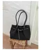 Bolso de mano de gran capacidad de moda casual transfronterizo, modelo nuevo 2026 de alta moda para el trabajo y los desplazamientos, bolso de hombro para mujer de estilo relajado