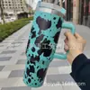 Nuevo Vaso para Coche Footprint Cow de 40 oz, Vaso Aislado de Acero Inoxidable 304 con Popote para Uso en Coche, Vaso Frío de Hielo