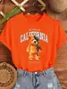 Camiseta Feminina Mecânica Urso Estampa de Letras da Califórnia Casual Solta Algodão Roupas de Rua Verão Xadrez Manga Curta