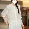 Camisa bordada de algodón y lino retro para mujer, nuevo estilo verano 2025, blusa de lino moderna y ligera con mangas de tres cuartos