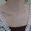 Collar con Anillo de Zirconia de Temperamento para Mujer Cadena de Clavícula Personalizada Nuevo Estilo Caliente 2025 Lujo Accesible Nicho Collar de Gama Alta