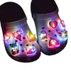 Zapatos con Agujeros de Luz LED Intermitente Transfronterizos Flor de Zapato Hebilla Decorativa Animales de Dibujos Animados Zapatos de Jardín Accesorios para Bolsos Accesorios