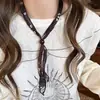 Bufanda de Seda Color Café con Diseño Paisley Único para Mujer, Collar Sencillo Versátil con Cuentas, Cadena para Clavícula Artística de Personalidad Retro