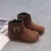 Botas Curtas Femininas de Camurça Retrô 2026 Outono/Inverno Novo Estilo Estilo Coreano Zíper Lateral Solado Macio Estilo Floresta Uso Externo Versátil Fashion