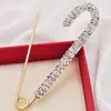 Broche Coreano para Suéter Cardigã Botão Xale Casaco Broche Joia com Diamantes Alfinete de Gola Grande Disponível em 2 de Fevereiro