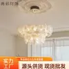 Lámpara de araña para sala de estar en estilo francés de lujo ligero color crema, luz principal para comedor, luz de dormitorio, lámpara de hierro creativa en forma de flor cálida y romántica