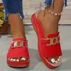Chinelos Femininos 2026 Novo Modelo Transfronteiriço Tamanho Grande Casuais Moda Salto Plataforma Sola Grossa com Fivela e Design Aberto