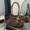 Bolsa de ombro de grande capacidade para trajeto diário transfronteiriço para mulheres, nova coleção outono/inverno 2026, bolsa tote retrô, bolsa de antebraço